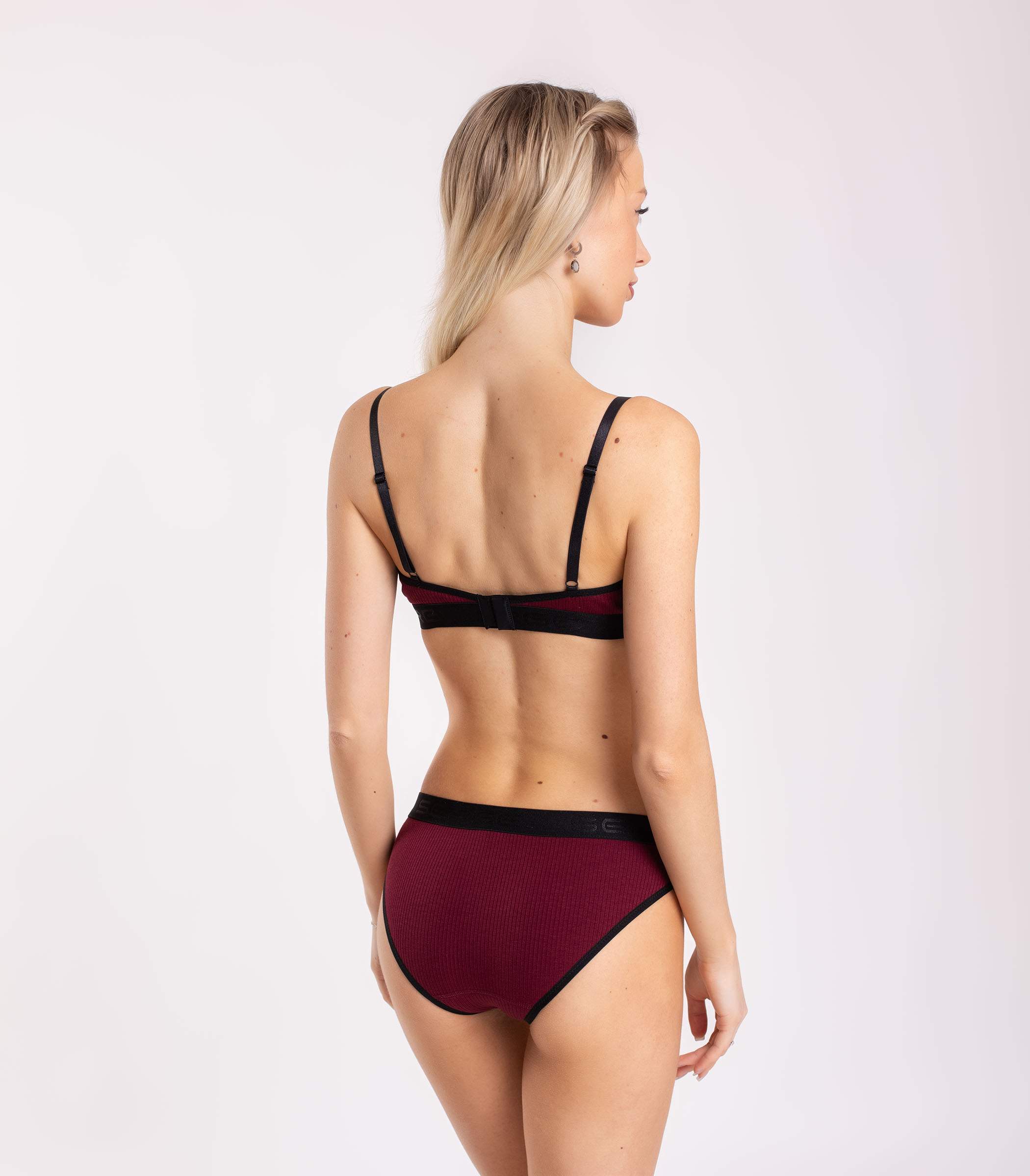 Serge Бюстье женское 1089/41, Цвет - Винный Serge Бюстье женское 1089/41, Цвет - Винный