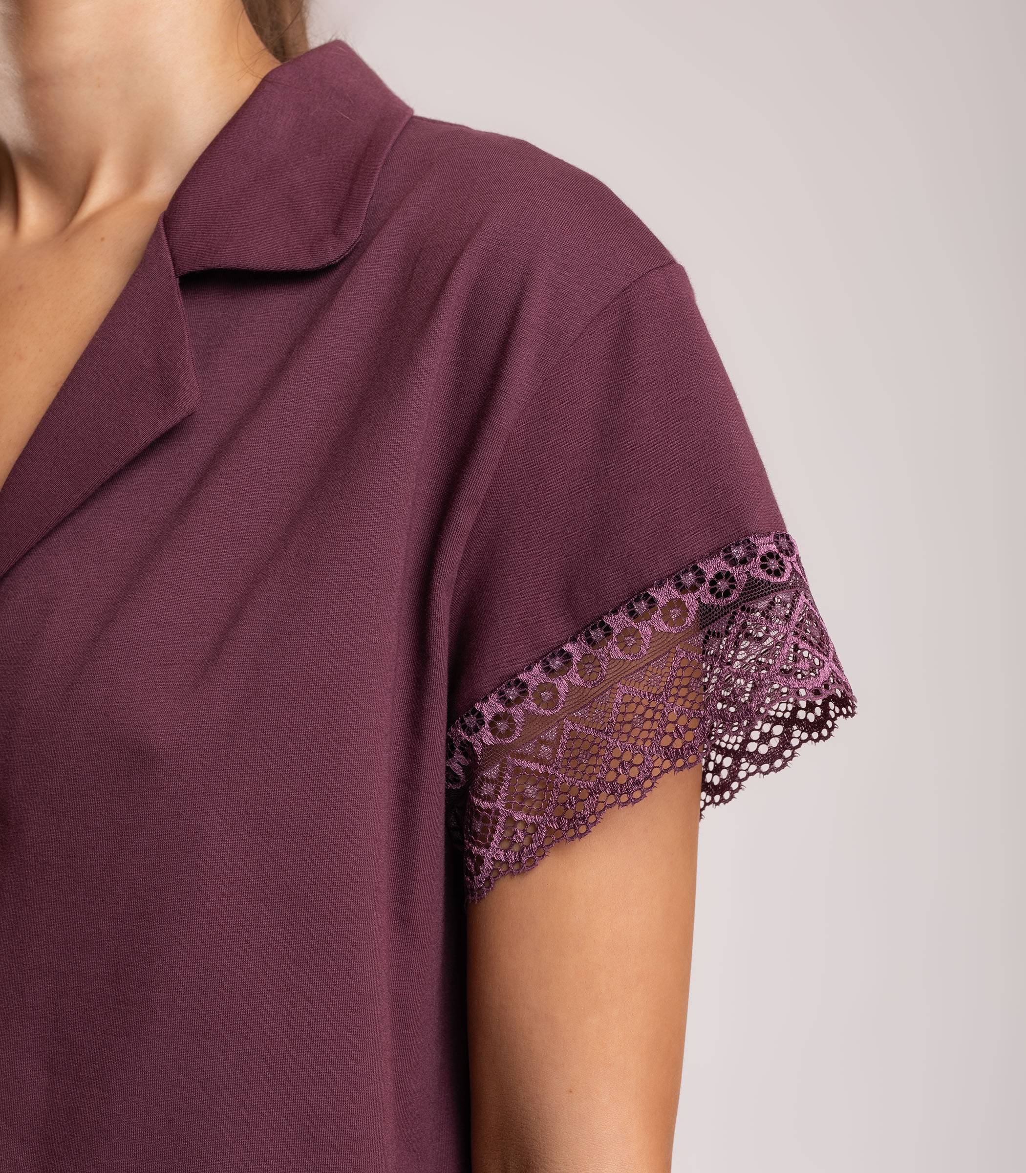 Serge Пижама женская (блуза, шорты) 5404/31, Цвет - Винный Serge Пижама женская (блуза, шорты) 5404/31, Цвет - Винный