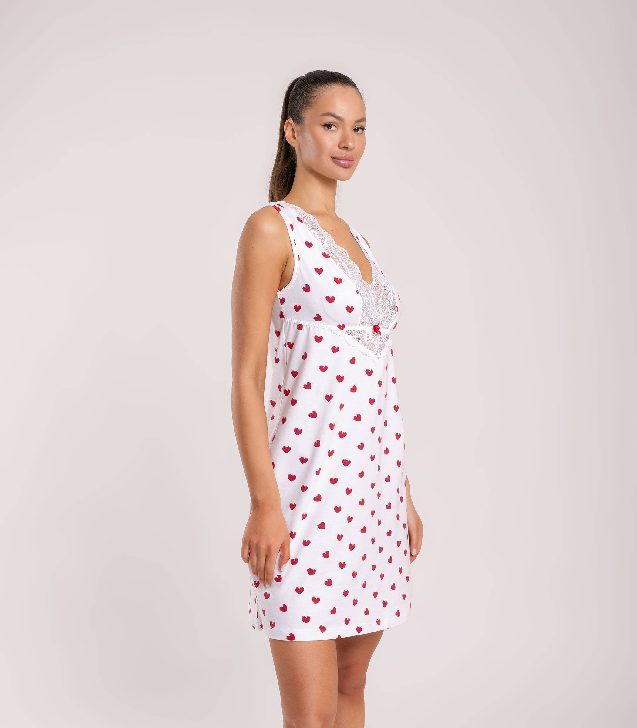 Serge Сорочка ночная женская 8174/25, Цвет - Белый, Красный Serge Сорочка ночная женская 8174/25, Цвет - Белый, Красный